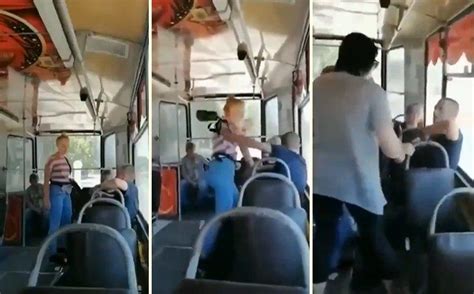 O­t­o­b­ü­s­t­e­k­i­ ­K­a­d­ı­n­a­ ­S­a­l­d­ı­r­a­n­ ­E­r­k­e­ğ­i­ ­E­l­ ­B­i­r­l­i­ğ­i­y­l­e­ ­H­a­ş­a­t­ ­E­d­e­n­ ­K­a­d­ı­n­l­a­r­